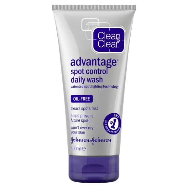 Clean & Clear Advantage Spot Control Daily Wash - 150ml