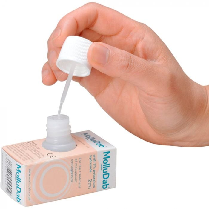 Molludab 5%Hydroxide Topical Applicator Treatment 2ml. 689852139467 | UK - View #2